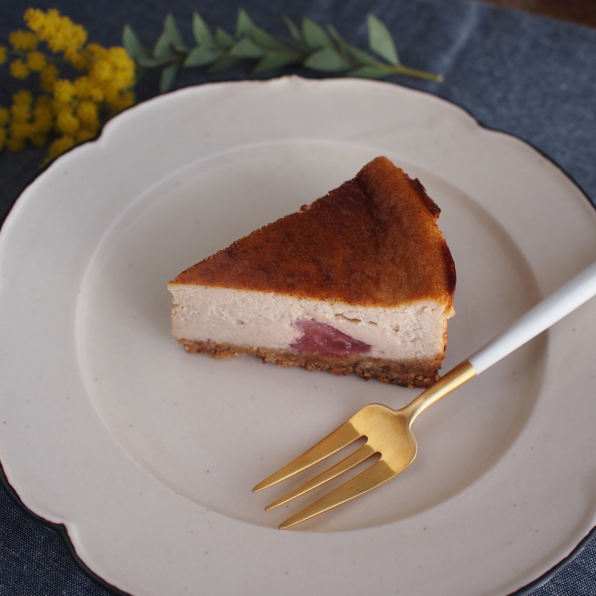 Post Title Howatto ほわっと 徳島のシフォンケーキとビスコッティ 旬の素材の焼き菓子専門店